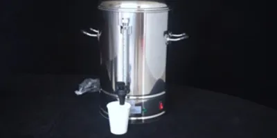 Cafetera eléctrica (Percoladora de café en acero inoxidable)