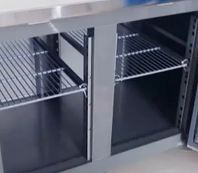 Vitrina refrigerada con puerta de vidrio